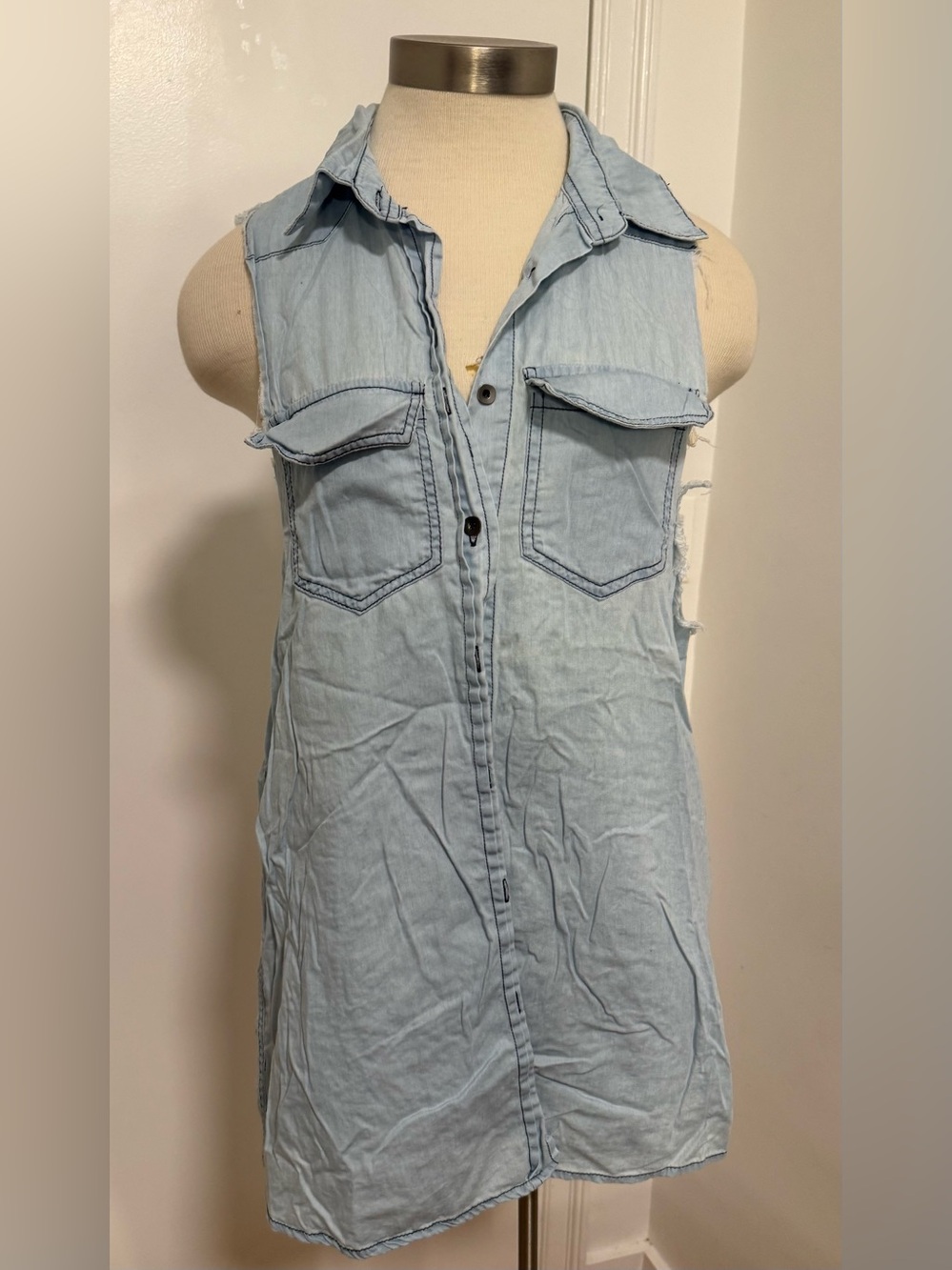 Vintage One Teaspoon Raw Cut Sleeveless Light Wash Denim Shirt size 8